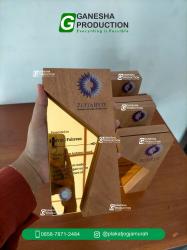 Plakat Kayu Aklirik Gold Miror